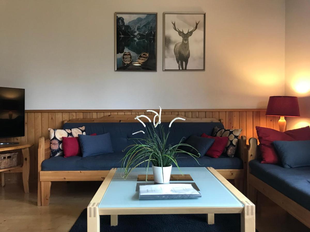 Apartment Rentun Maja 사리셀카 외부 사진