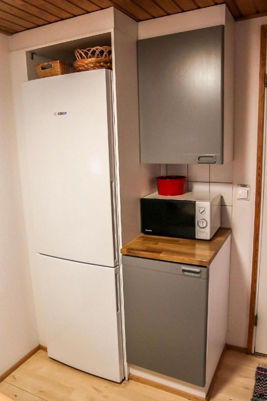 Apartment Rentun Maja 사리셀카 외부 사진