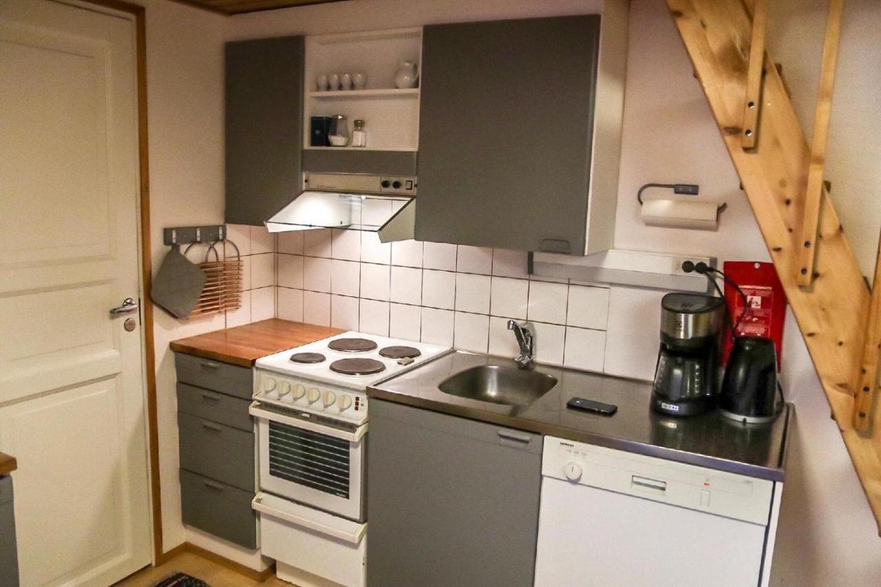 Apartment Rentun Maja 사리셀카 외부 사진